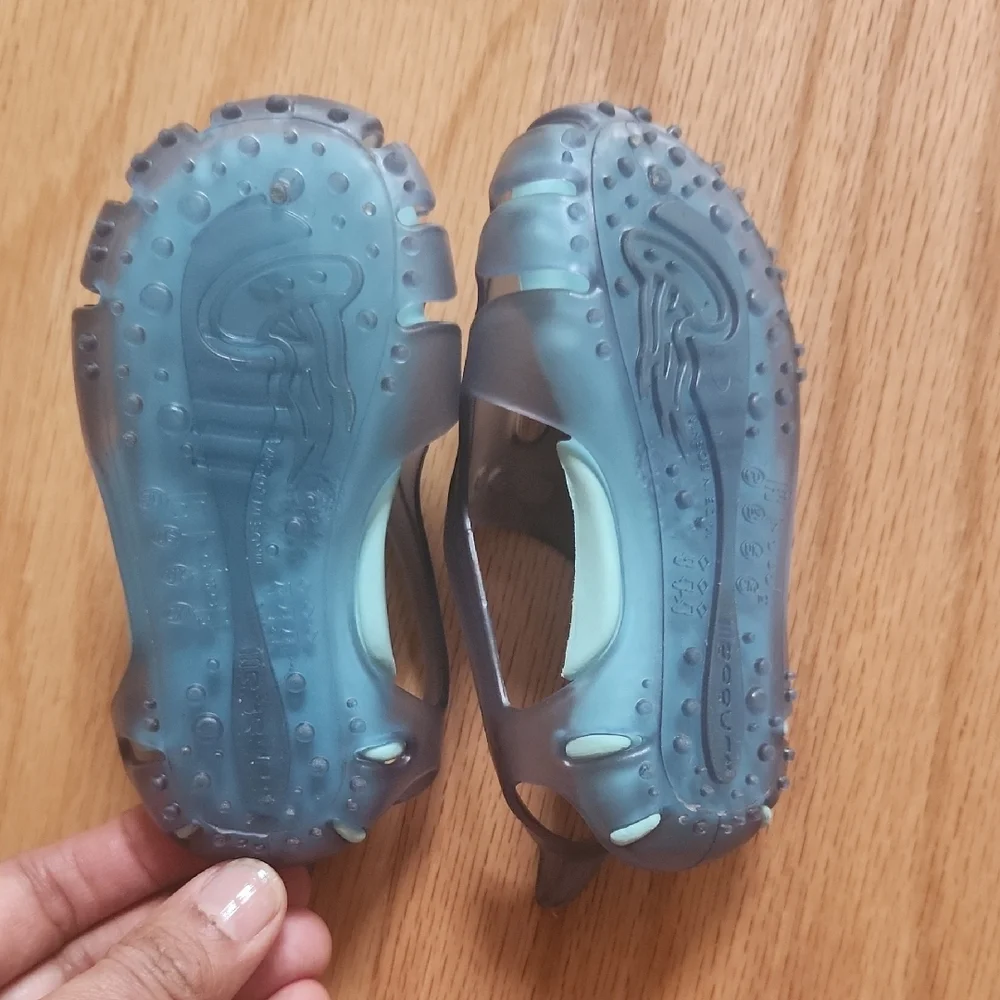 Blue Water Shoes Sandals Size 7 - Picture 5 of 15